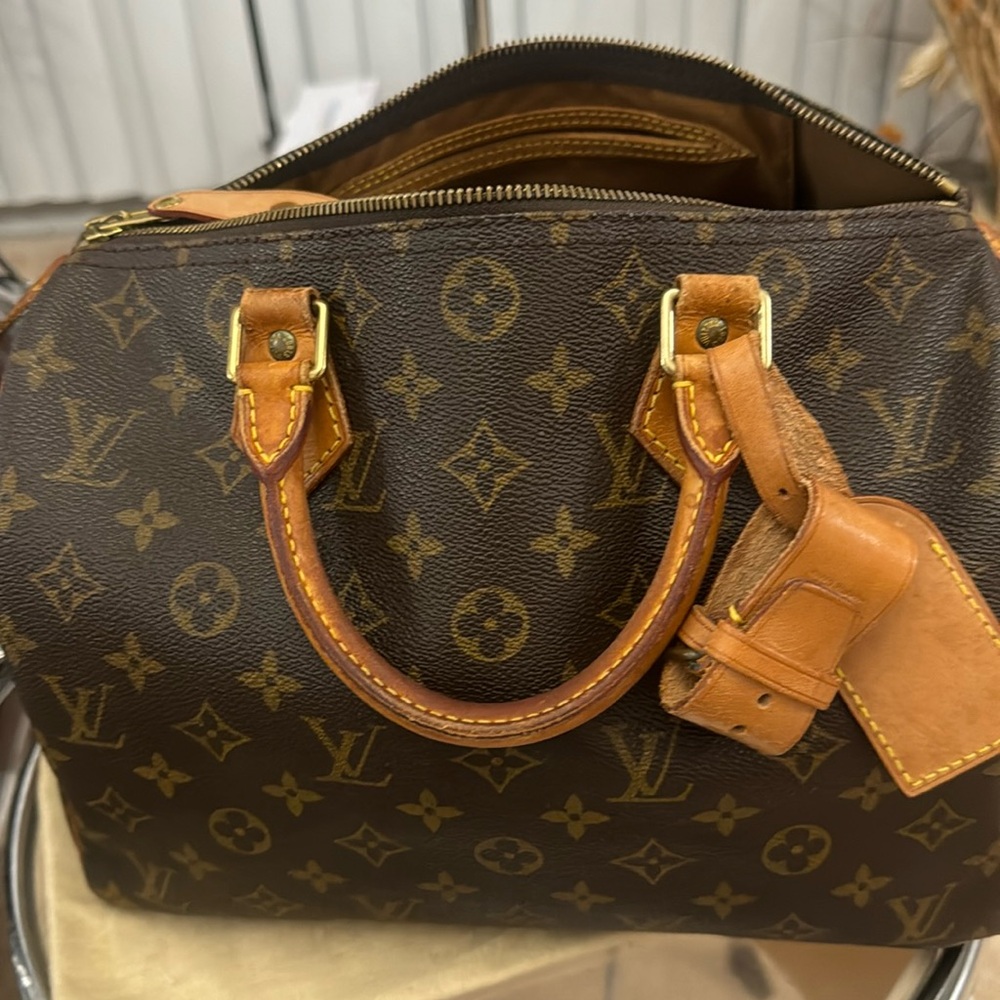 Authentic LV speedy 30 Bag or will trade if you have nice bag same value LV Bag